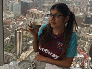 3 Pesepakbola Favorit Mia Khalifa, Nomor 1 Ganteng Banget!