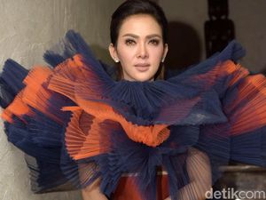 Evelyn Diminta Foto Candid Pernikahan Syahrini dan Reino Barack Evelyn Diminta Foto Candid Pernikahan Syahrini dan Reino Barack