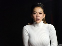 Syahrini Kok Tumben Nggak Pernah Posting Instagram Stories?