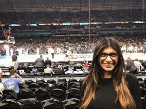 Eks Bintang Porno Mia Khalifa Sentil FIFA dan Piala Dunia Qatar 2022