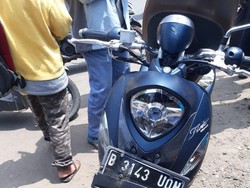 Motor Terserempet Bus di Jakut, 3 Orang Tewas