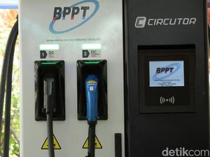 Tempat Cas Mobil Listrik di Inggris Lebih Banyak daripada SPBU Tempat Cas Mobil Listrik di Inggris Lebih Banyak daripada SPBU