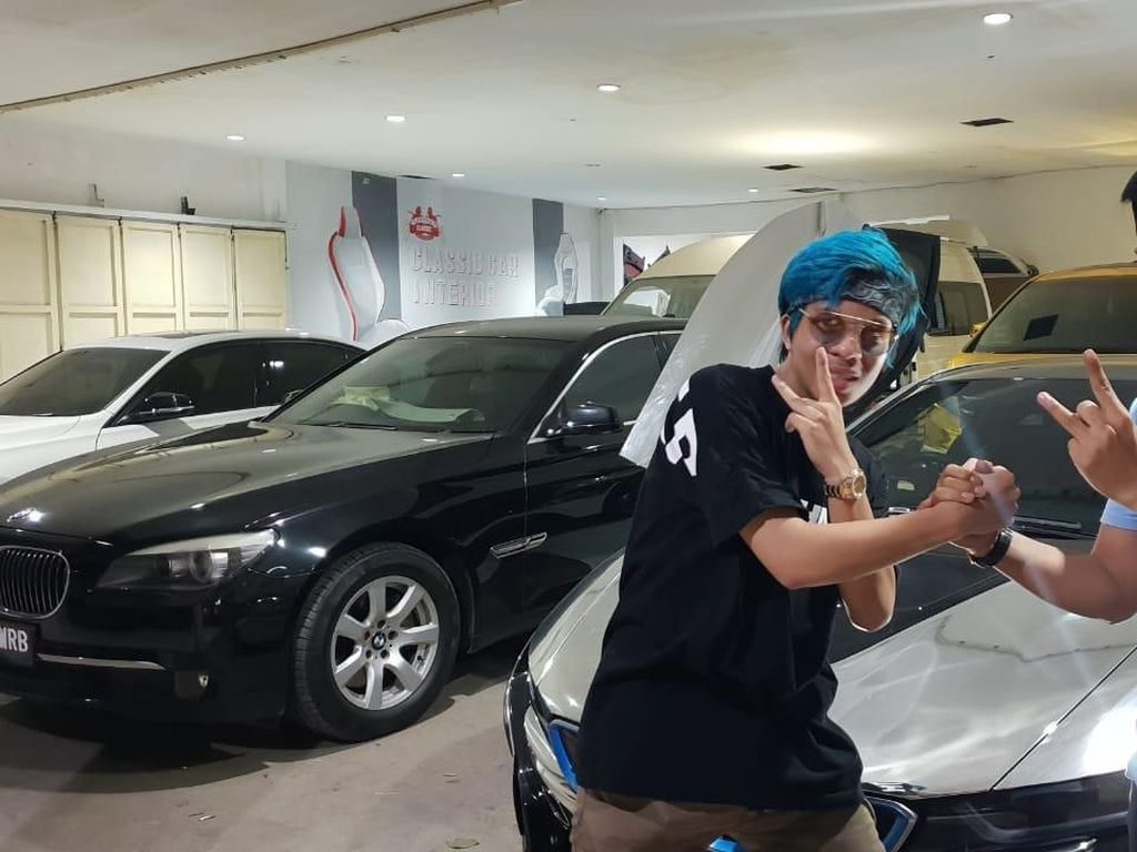 Ingin Beda, Begini Interior BMW i8 Youtuber Atta Halilintar Ingin Beda, Begini Interior BMW i8 Youtuber Atta Halilintar