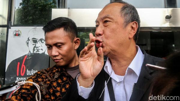 Ekspresi Dirut PT SMART Usai Diperiksa KPK
