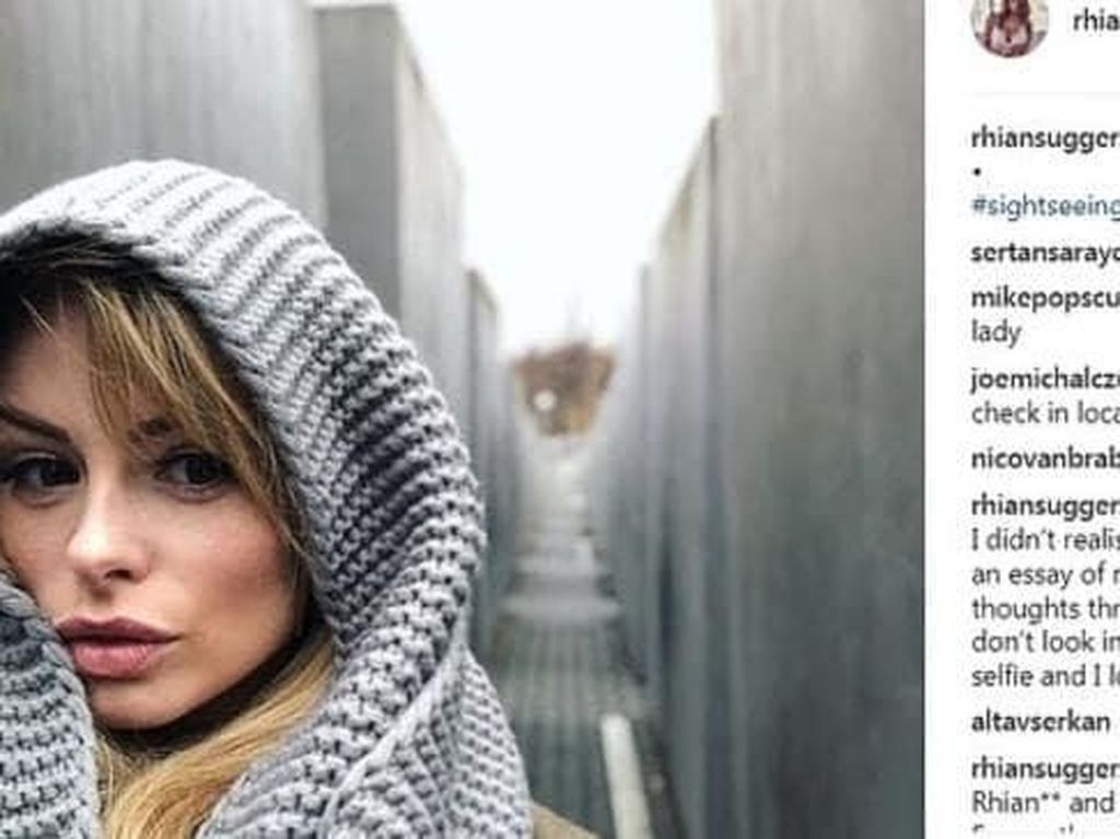 Foto Selfie di Holocaust Memorial, Model Lingerie Ini Kena Kecam Foto Selfie di Holocaust Memorial, Model Lingerie Ini Kena Kecam