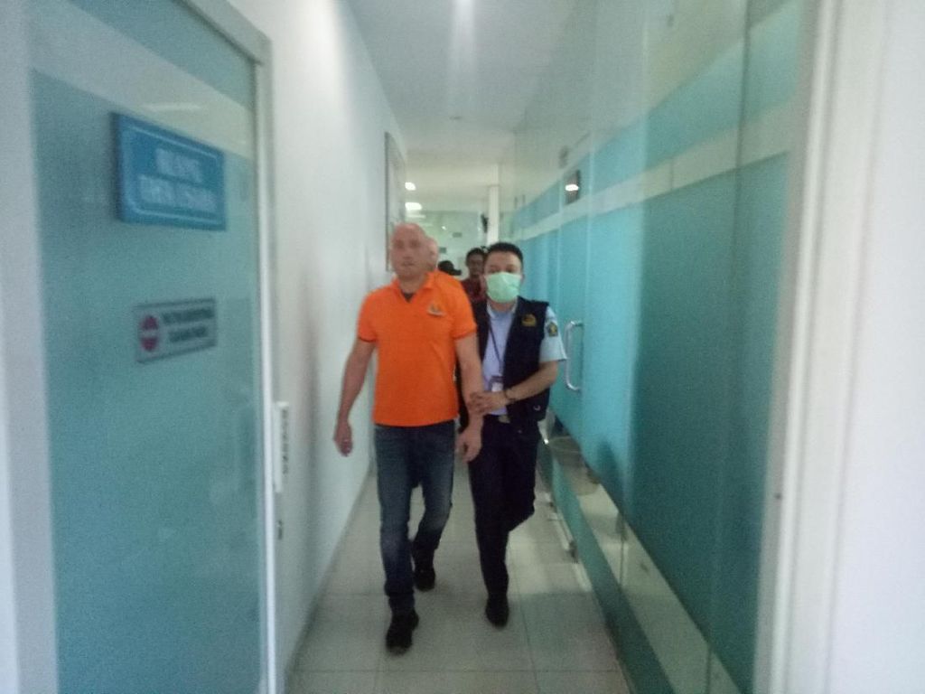 Usai Jalani Pidana, 2 WN Bulgaria Pembobol ATM di Sulsel Dideportasi Usai Jalani Pidana, 2 WN Bulgaria Pembobol ATM di Sulsel Dideportasi