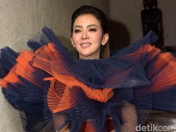 Main Salju di Prancis, Syahrini: I Love You So Much Sayang