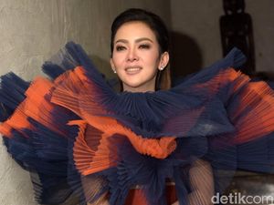 Sudah Tanggal 22 Februari, Syahrini dan Reino Barack Jadi Menikah? Sudah Tanggal 22 Februari, Syahrini dan Reino Barack Jadi Menikah?