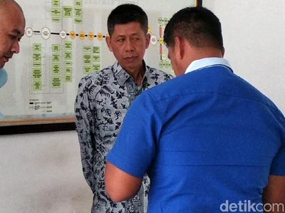 Sidang Perdana Eks Kalapas Sukamiskin Wahid Husen