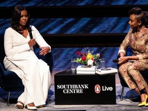 Michelle Obama Mengaku Masih Didera Penyakit Tak Percaya Diri Michelle Obama Mengaku Masih Didera Penyakit Tak Percaya Diri