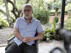 10 Lagu Iwan Fals yang Tak Lekang oleh Waktu