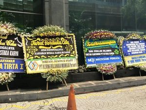 Pekerjanya Tewas Ditembak, Kantor Istaka Karya Ramai Karangan Bunga