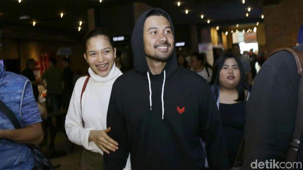 Lengketnya Chicco Jerikho dan Putri Marino