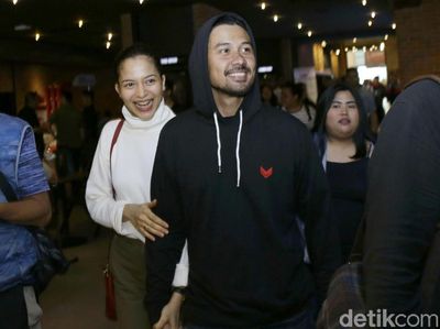 Lengketnya Chicco Jerikho dan Putri Marino