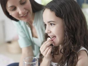 Anak Muntah dan Diare? Ini 10 Obat Rumahan yang Bisa Dicoba Anak Muntah dan Diare? Ini 10 Obat Rumahan yang Bisa Dicoba