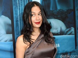 Sophia Latjuba Makan di Warteg, Komen Netter Bikin Ngakak