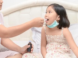9 Trik Anak Minum Obat Tanpa Drama