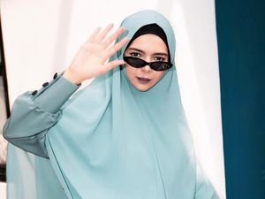 Desainer Hijab Vivi Zubedi Bagi Tips Bangun Bisnis Selama Pandemi Desainer Hijab Vivi Zubedi Bagi Tips Bangun Bisnis Selama Pandemi