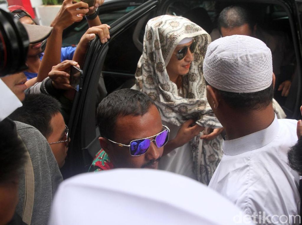Polri Kebut Pemberkasan Kasus Habib Bahar bin Smith Polri Kebut Pemberkasan Kasus Habib Bahar bin Smith