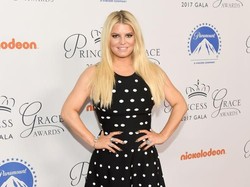 Jessica Simpson Nyaris Bunuh Diri karena Alami Pelecehan Seksual