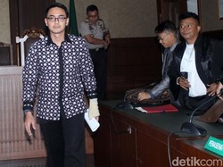 Zumi Zola Jalani Orientasi Sebelum Huni Sel Lapas Sukamiskin