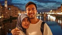 Momen Romantis Vidi Aldiano dengan Sang Bunda