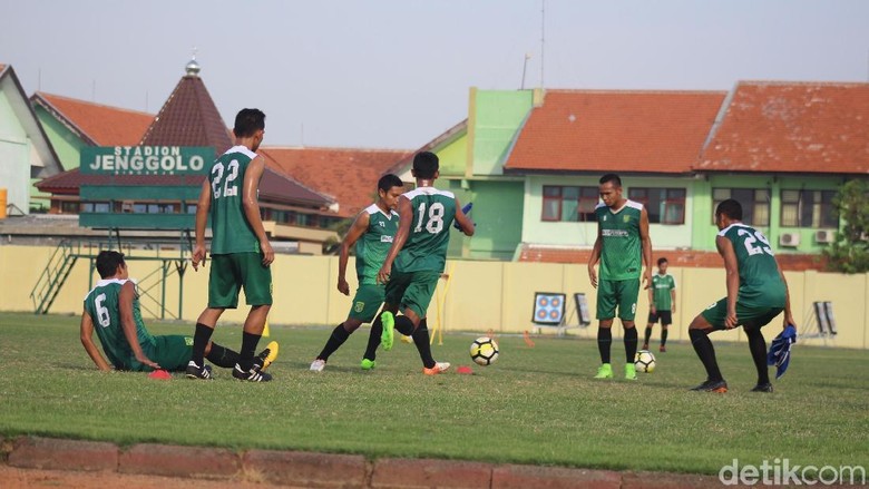 Lawan PSIS, Persebaya Tanpa Dua Pemain Pilar Lawan PSIS, Persebaya Tanpa Dua Pemain Pilar