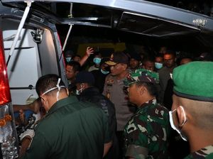 TNI Bantah Serang KKSB Papua Pakai Bom Saat Evakuasi Korban TNI Bantah Serang KKSB Papua Pakai Bom Saat Evakuasi Korban