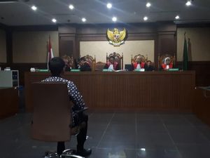 Sidang Vonis Zumi Zola Dimulai Sidang Vonis Zumi Zola Dimulai