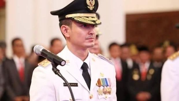 Zumi Zola kala menjabat sebagai Gubernur Jambi