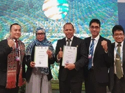 Alat Identifikasi Kayu RI Mejeng dalam Konferensi di Polandia