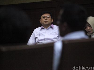 Pengacara Lucas Jalani Sidang Lanjutan