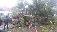 Foto: Dampak Puting Beliung Terjang Bogor