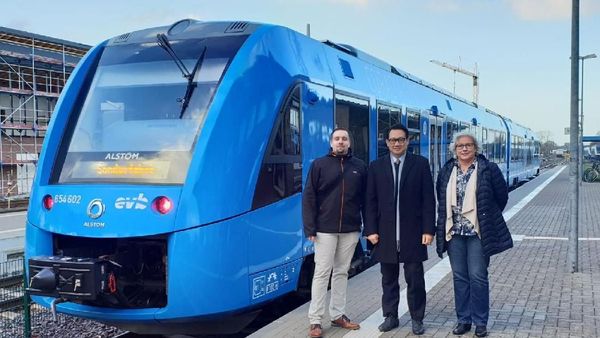 Canggihnya Kereta Bebas Polusi Buatan Jerman