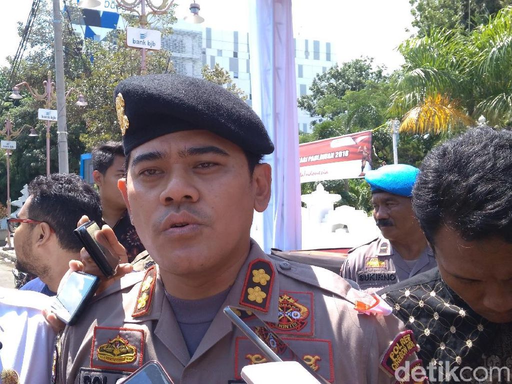 800 Polisi Kawal Pesta Tahun Baru di Cirebon
