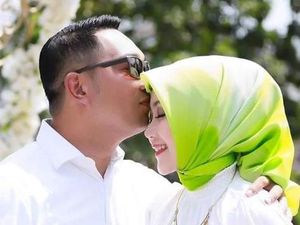 Doa Manis Ridwan Kamil untuk Istri Saat Anniversary Pernikahan Doa Manis Ridwan Kamil untuk Istri Saat Anniversary Pernikahan