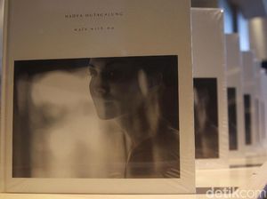 BMW di Balik Buku Walk With Me Nadya Hutagalung BMW di Balik Buku Walk With Me Nadya Hutagalung