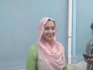 Bukan Barang Mewah, Ayu Azhari Minta Kado Hafalan Alquran dari Anak-anaknya