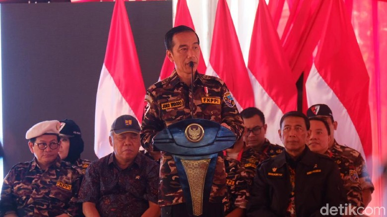 Berkemeja Loreng, Jokowi Buka Jambore Bela Negara FKPPI