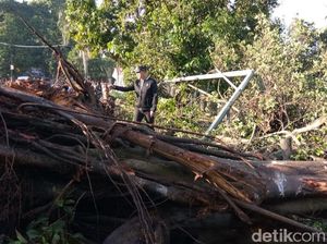 Bima Arya Minta Bantuan Rp 5 M ke Ridwan Kamil Tangani Puting Beliung Bima Arya Minta Bantuan Rp 5 M ke Ridwan Kamil Tangani Puting Beliung
