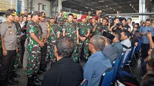 Panglima TNI Serahkan Jenazah Korban KKB ke Keluarga