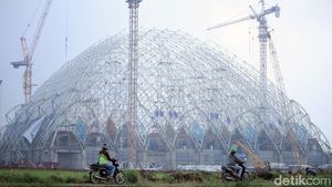 Melihat Pembangunan Masjid Terapung Gedebage Bandung