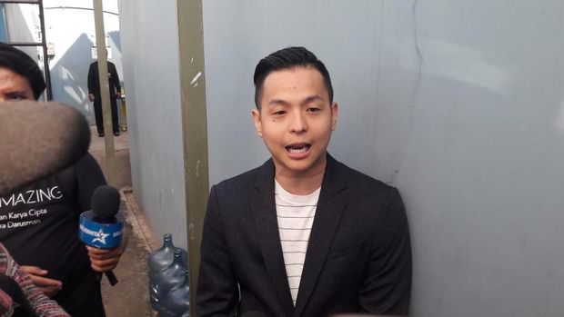 Ernest Prakasa