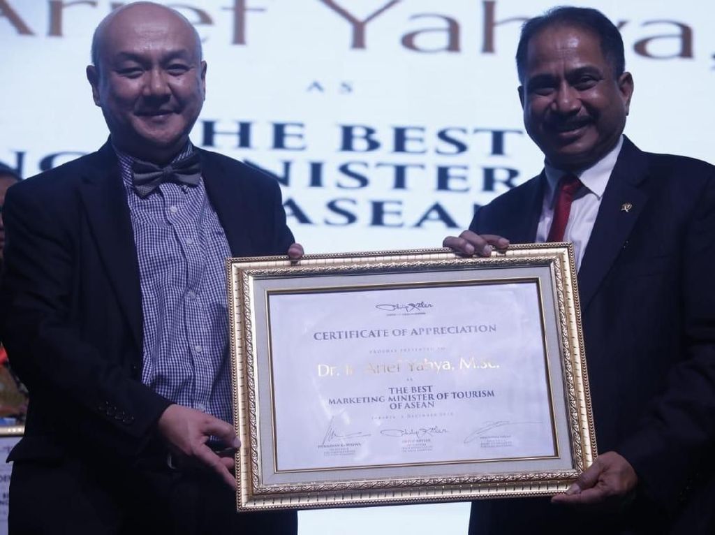 Menpar Raih Penghargaan di Anugerah MarkPlus Marketeer of The Year Menpar Raih Penghargaan di Anugerah MarkPlus Marketeer of The Year