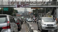 Tulisan-tulisan ini diketahui telah mejeng sejak beberapa hari yang lalu.