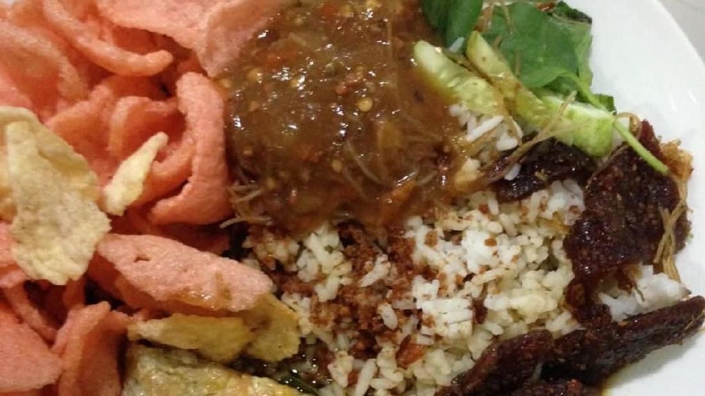 Biar Makin Nikmat, Awali Hari Jumat dengan Sarapan Nasi Ulam