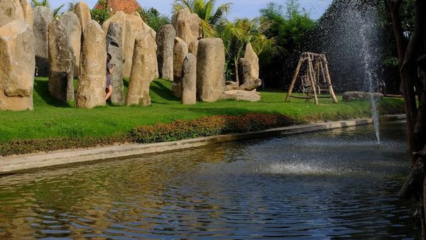 Big Garden, Taman Rekreasi Penuh Spot Instagramable di Bali