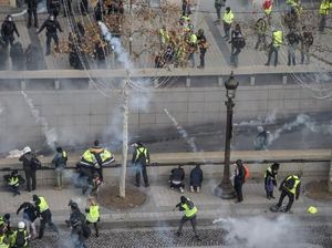 Aksi Demo Yellow Vest di Prancis Masuk Pekan Ke-14