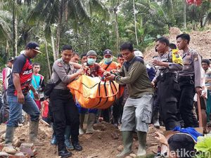 4 Korban Longsor di Pacitan Ditemukan Tewas