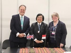 Indonesia-Inggris Perkuat Kerja Sama di Sektor LHK Indonesia-Inggris Perkuat Kerja Sama di Sektor LHK